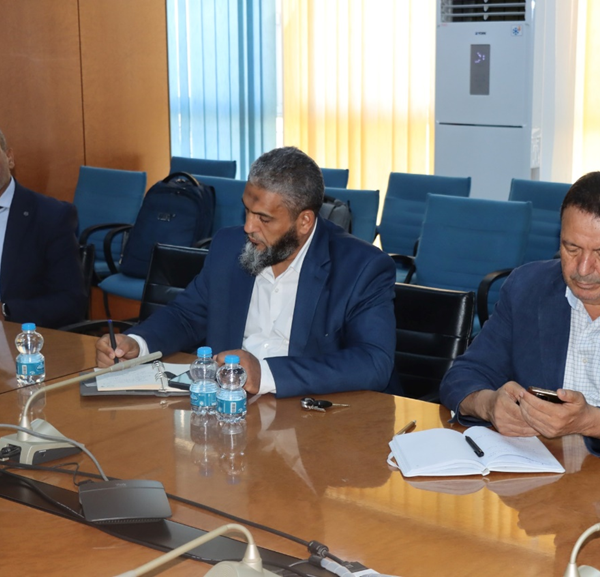 من دون عنوان